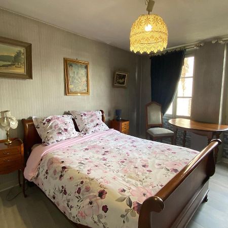 Chambre Calme Au Coeur D'Ussel Юсель Екстер'єр фото